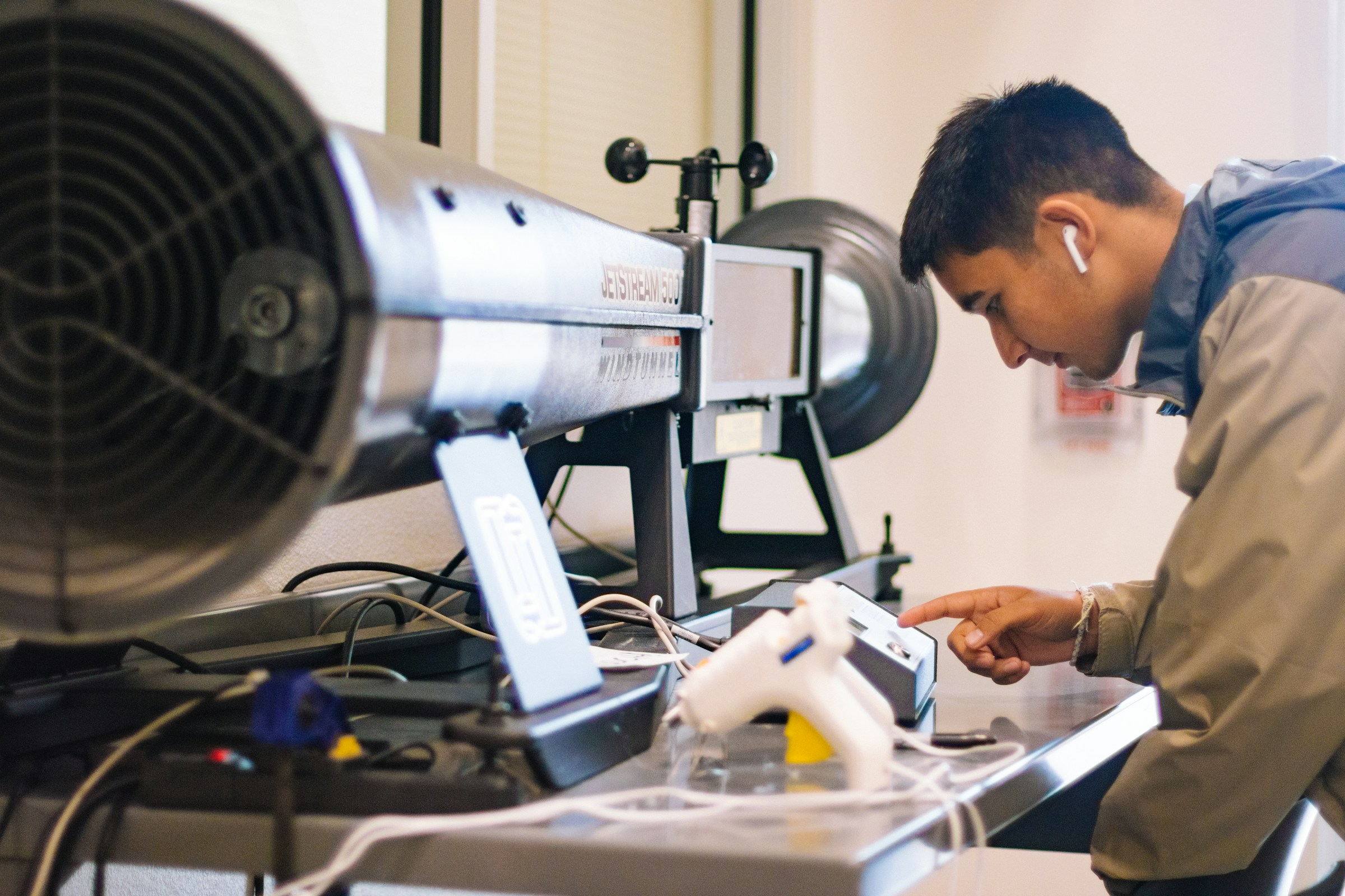 Student working in a engineering laboratory
